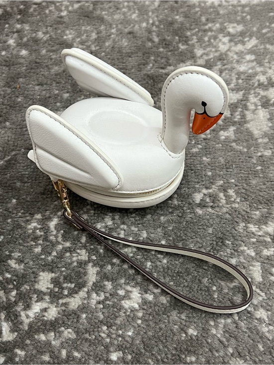 kate spade Handbags - Kate Spade Swan Coin Purse